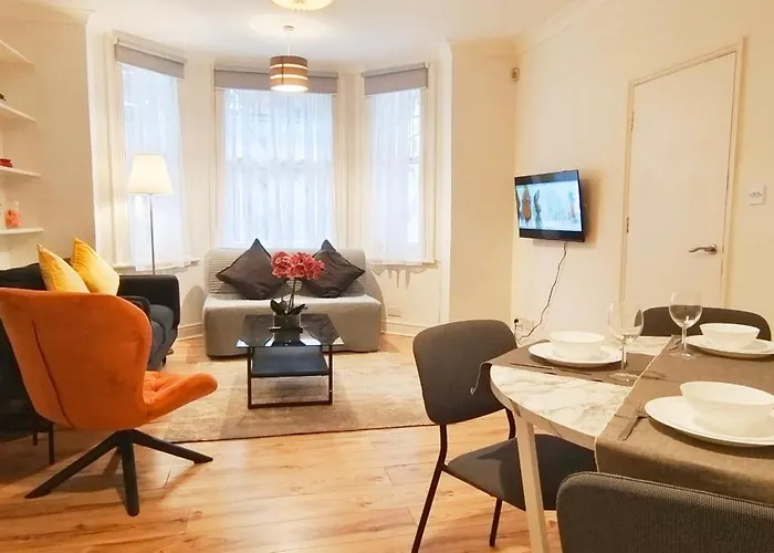 Brompton Apartment In Kensington