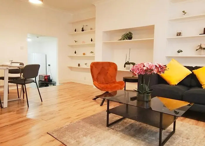 Brompton Apartment In Kensington